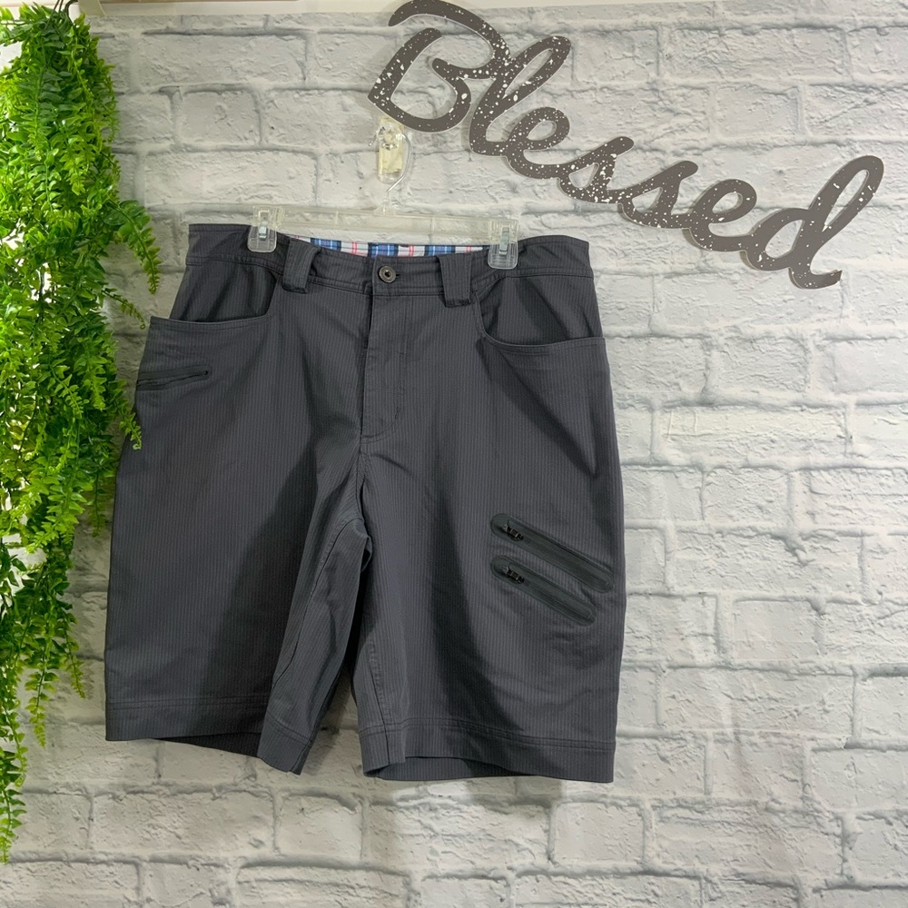 Lululemon Athletica  Casual Performance Shorts. 38